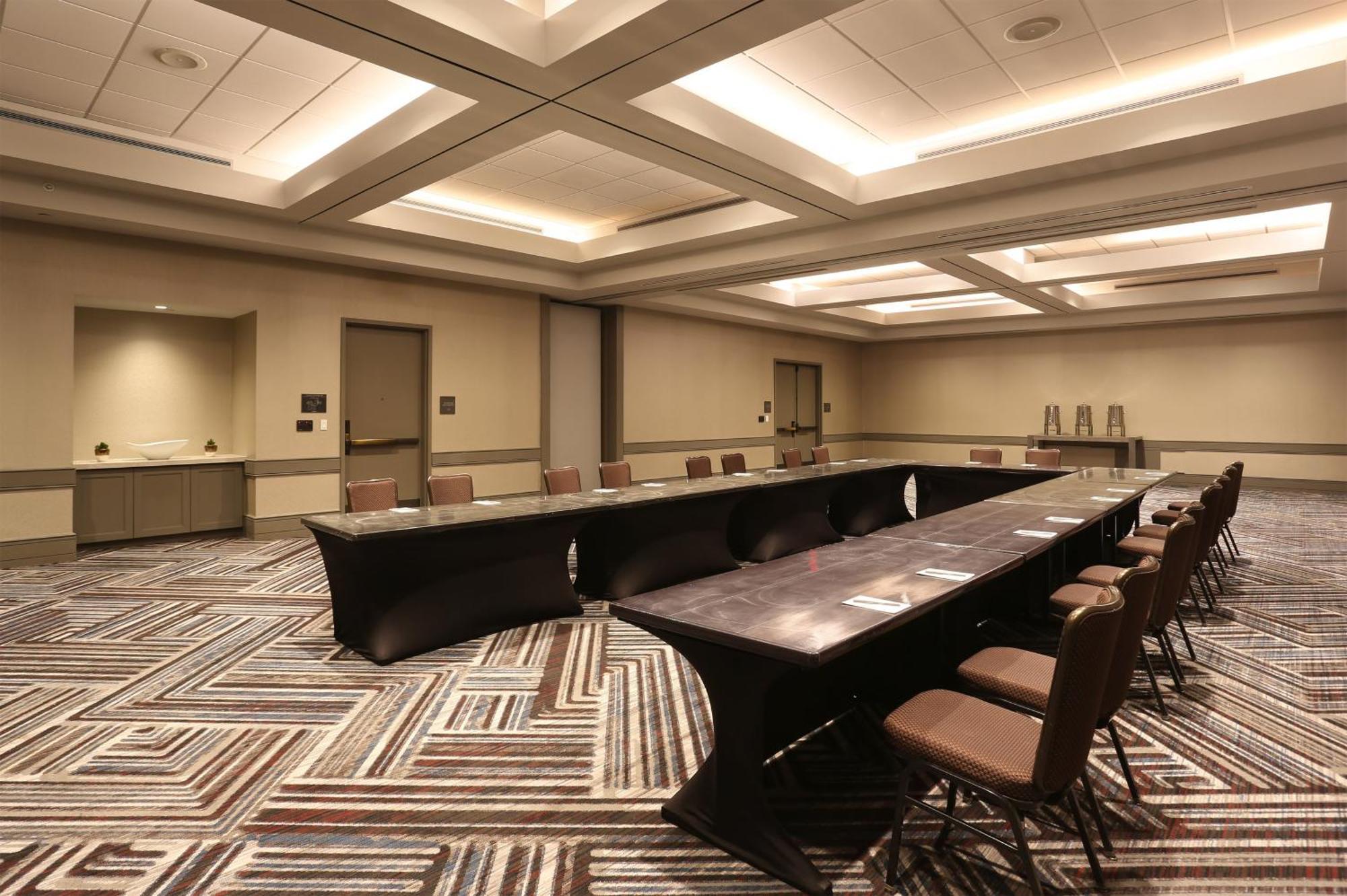 Crowne Plaza Atlanta Perimeter At Ravinia By Ihg Hotel Dunwoody Exterior photo